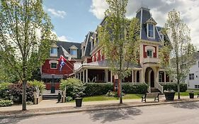 871 Shefford Suite 207 3Chambres